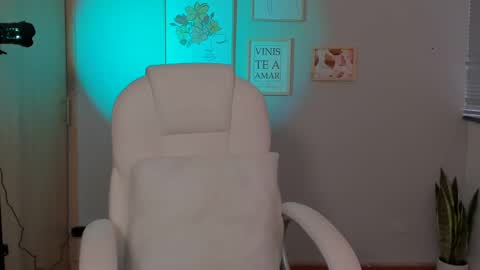 Elena online show from 01-05-25, 09:57