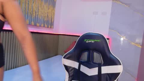 elena_wolff online show from 11-04-25, 12:15