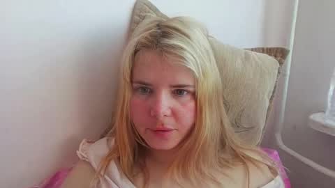 Elena online show from 04-17-26, 10:18