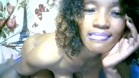 elenah013 online show from 09-18-25, 07:21