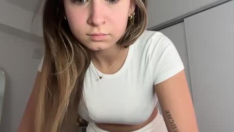 Elena online show from 04-01-26, 02:36