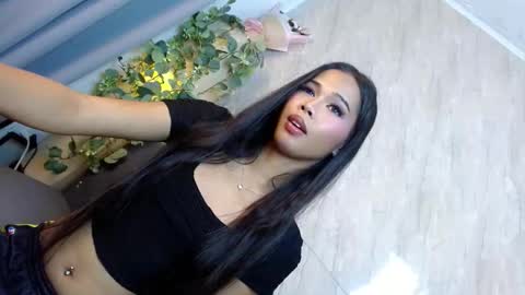 Call me Yours. online show from 11-06-25, 06:53