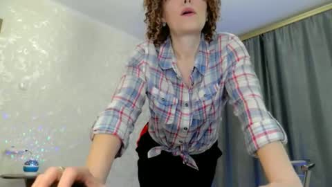 elenaza online show from 04-20-26, 09:05