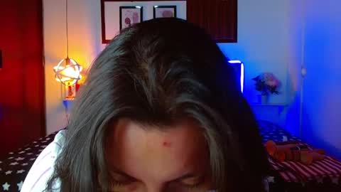 Snapshot of elenna__ chatting on 05-24-26, 01:49 Elenna online show from 05-24-26, 01:49