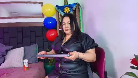elenna_boobs_ online show from 07-03-26, 03:35