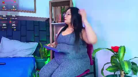 elenna_boobs_ online show from 08-05-26, 02:25