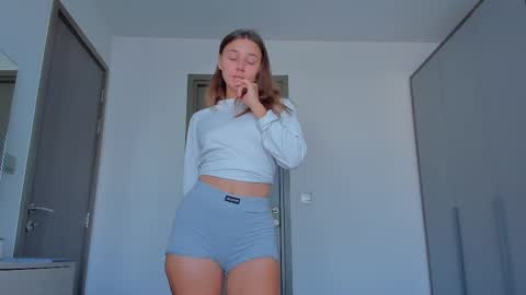 Eleonora online show from 02-11-25, 08:15