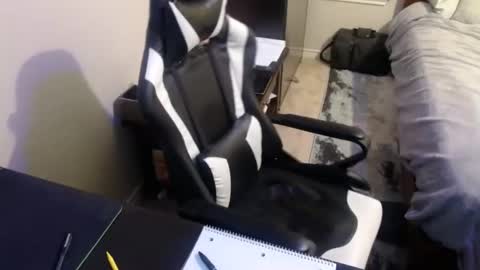 Walker online show from 09-22-25, 04:14