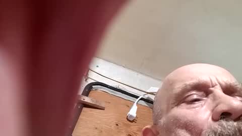 Snapshot of elfisum2 chatting on 05-07-26, 05:18 elfisum2 online show from 05-07-26, 05:18