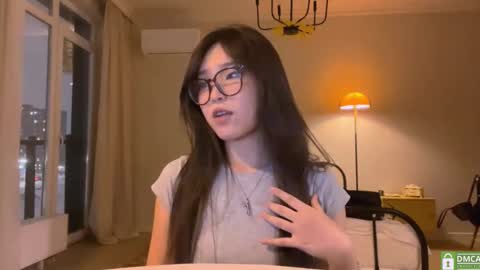 Snapshot of elfredaruckle chatting on 02-22-26, 05:44 Aira online show from 02-22-26, 05:44