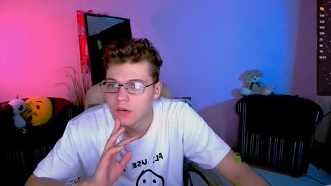 elian_flame online show from 10-16-25, 05:19