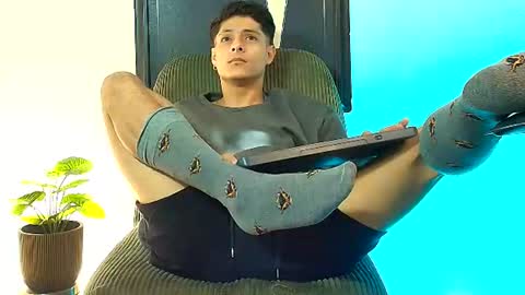 Snapshot of elias_salvatore_ chatting on 07-02-26, 03:29 elias_salvatore_ online show from 07-02-26, 03:29