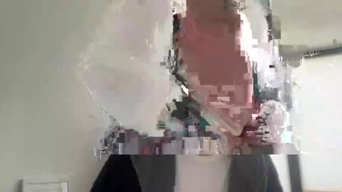 Snapshot of eliepa chatting on 10-23-25, 02:05 CabinCrewDrew online show from 10-23-25, 02:05