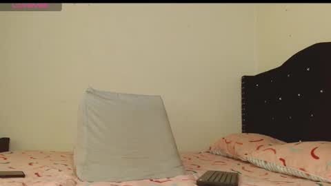 Snapshot of elii_sweet_ chatting on 02-16-25, 03:27 elii_sweet_ online show from 02-16-25, 03:27