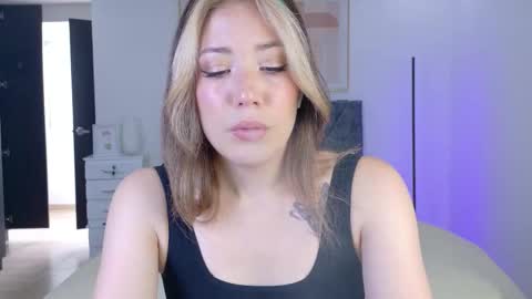 eliiih_ online show from 09-12-25, 06:19