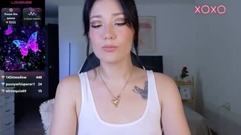 eliiih_ online show from 10-28-25, 02:59