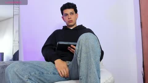 Snapshot of elijah_stoone chatting on 04-16-26, 01:12 elijah_stoone online show from 04-16-26, 01:12