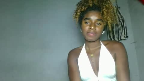 Snapshot of elina981 chatting on 03-07-26, 09:06 elina981 online show from 03-07-26, 09:06