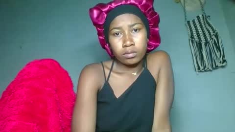 Snapshot of elina981 chatting on 03-07-26, 09:12 elina981 online show from 03-07-26, 09:12