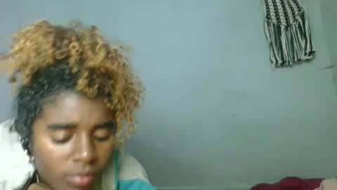 Snapshot of elina981 chatting on 03-08-26, 07:06 elina981 online show from 03-08-26, 07:06