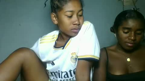 Snapshot of elina981 chatting on 03-10-26, 09:25 elina981 online show from 03-10-26, 09:25
