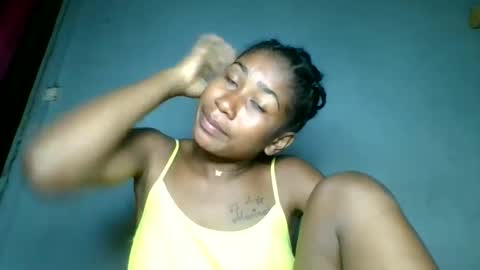 Snapshot of elina981 chatting on 03-18-26, 09:01 elina981 online show from 03-18-26, 09:01