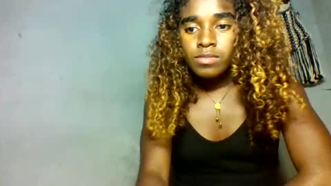 Snapshot of elina981 chatting on 03-20-26, 06:13 elina981 online show from 03-20-26, 06:13