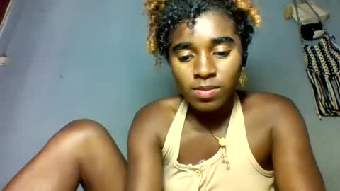 Snapshot of elina981 chatting on 03-21-26, 08:52 elina981 online show from 03-21-26, 08:52
