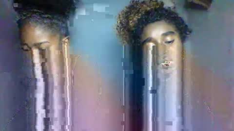 Snapshot of elina981 chatting on 03-31-26, 04:07 elina981 online show from 03-31-26, 04:07