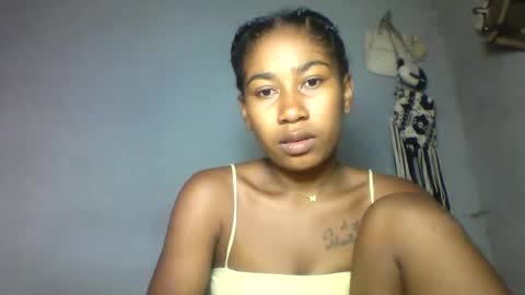 Snapshot of elina981 chatting on 04-01-26, 11:13 elina981 online show from 04-01-26, 11:13