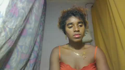 Snapshot of elina981 chatting on 04-04-26, 06:00 elina981 online show from 04-04-26, 06:00