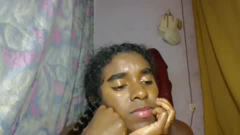 Snapshot of elina981 chatting on 04-15-26, 10:10 elina981 online show from 04-15-26, 10:10