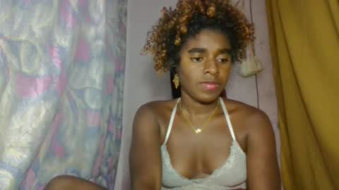 Snapshot of elina981 chatting on 04-17-26, 09:18 elina981 online show from 04-17-26, 09:18