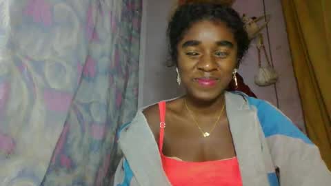 Snapshot of elina981 chatting on 04-21-26, 06:41 elina981 online show from 04-21-26, 06:41