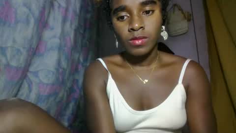 Snapshot of elina981 chatting on 04-30-26, 10:43 elina981 online show from 04-30-26, 10:43