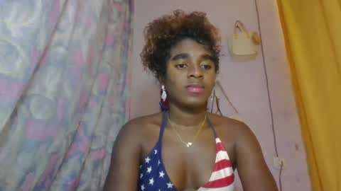 Snapshot of elina981 chatting on 05-04-26, 12:12 elina981 online show from 05-04-26, 12:12