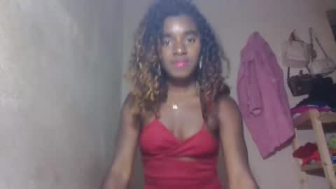 Snapshot of elina981 chatting on 05-12-26, 04:59 elina981 online show from 05-12-26, 04:59
