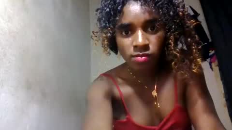 Snapshot of elina981 chatting on 05-25-26, 02:45 elina981 online show from 05-25-26, 02:45