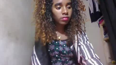 Snapshot of elina981 chatting on 05-27-26, 03:47 elina981 online show from 05-27-26, 03:47