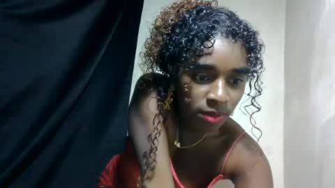 Snapshot of elina981 chatting on 06-18-26, 04:44 elina981 online show from 06-18-26, 04:44