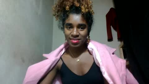 Snapshot of elina981 chatting on 07-04-26, 12:44 elina981 online show from 07-04-26, 12:44