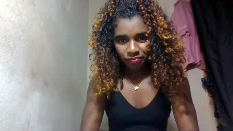 Snapshot of elina981 chatting on 07-12-26, 06:15 elina981 online show from 07-12-26, 06:15