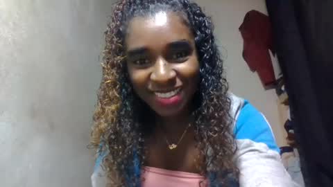 Snapshot of elina981 chatting on 07-15-26, 07:35 elina981 online show from 07-15-26, 07:35