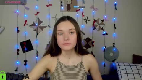 Snapshot of elina_x chatting on 06-29-26, 01:00 elina_x online show from 06-29-26, 01:00