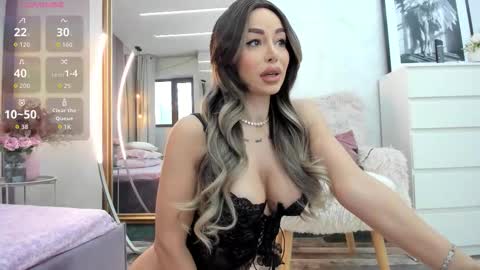 Snapshot of elinamoon_ chatting on 02-12-26, 06:52 Elina online show from 02-12-26, 06:52