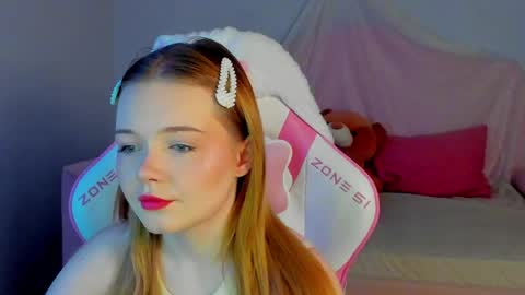 Snapshot of elinavale chatting on 05-03-26, 05:08 elinavale online show from 05-03-26, 05:08