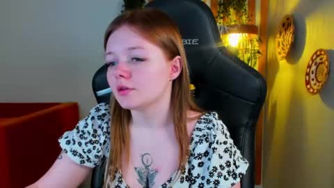 Snapshot of elinavale chatting on 06-07-26, 05:16 elinavale online show from 06-07-26, 05:16