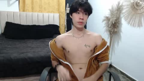 Snapshot of elio_collem chatting on 05-21-26, 02:51 ELIO online show from 05-21-26, 02:51