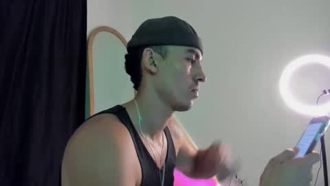 Snapshot of elio_dicaprio chatting on 11-07-25, 02:44 elio_dicaprio online show from 11-07-25, 02:44