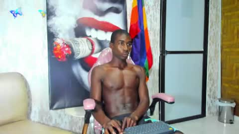 Snapshot of elio_x chatting on 07-08-26, 03:27 E L I O online show from 07-08-26, 03:27